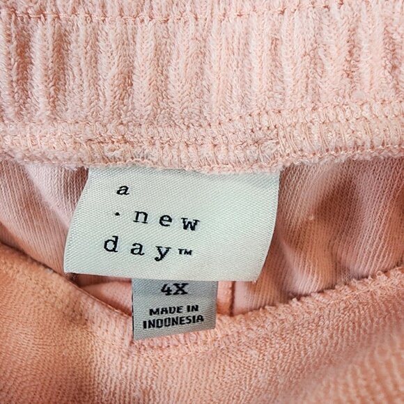 Womens A New Day Pink Pull on Shorts French Terry Mid Rise 5" Inseam Size 4X - Picture 2 of 8